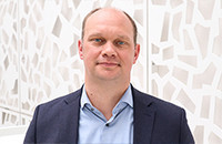 Herr Dr. Carlo Klauth